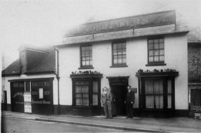 Guy and Cuthbert Nethercott outside Arlingham House South Mymms  1930.